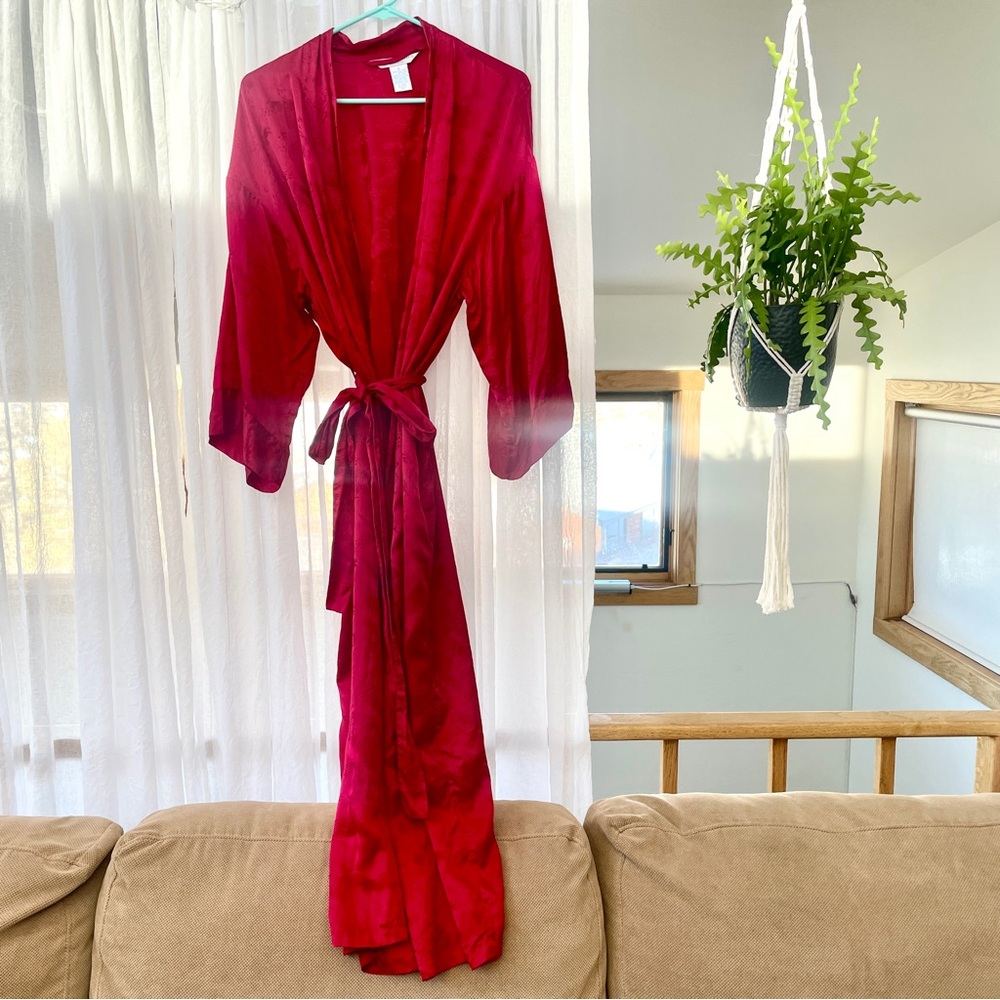 100% Silk Vintage Robe from August Silk